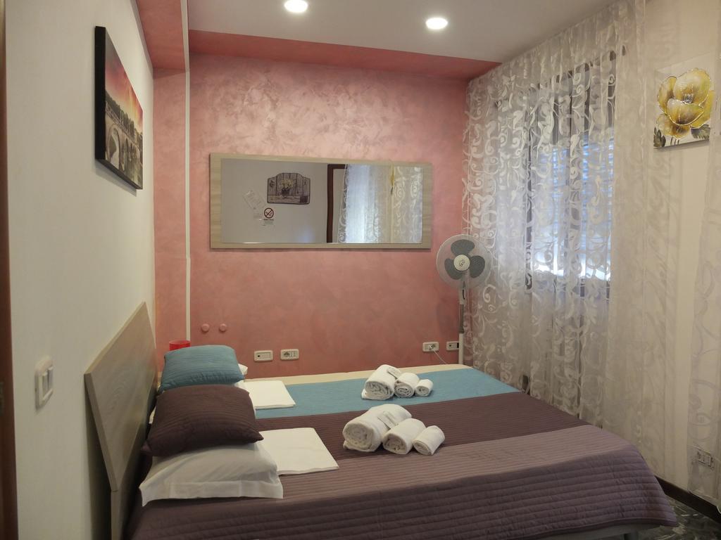 Maxim Rooms Рим Екстер'єр фото