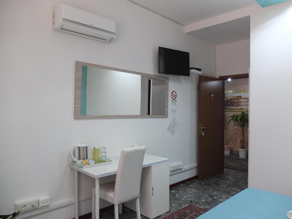 Maxim Rooms Рим Екстер'єр фото