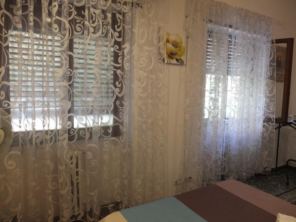 Maxim Rooms Рим Екстер'єр фото