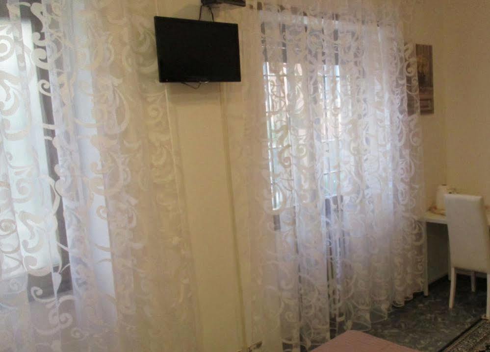 Maxim Rooms Рим Екстер'єр фото