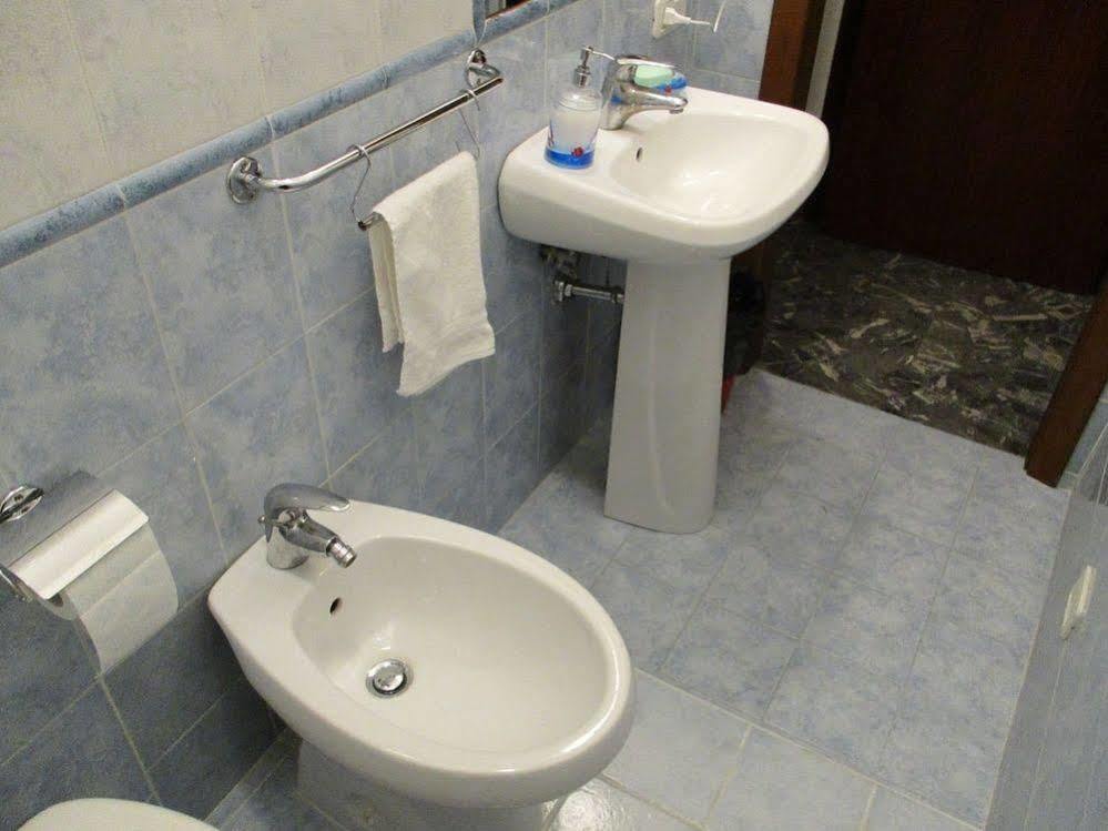 Maxim Rooms Рим Екстер'єр фото
