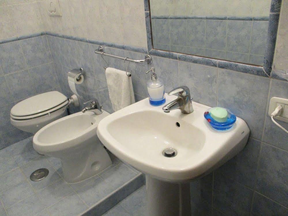 Maxim Rooms Рим Екстер'єр фото