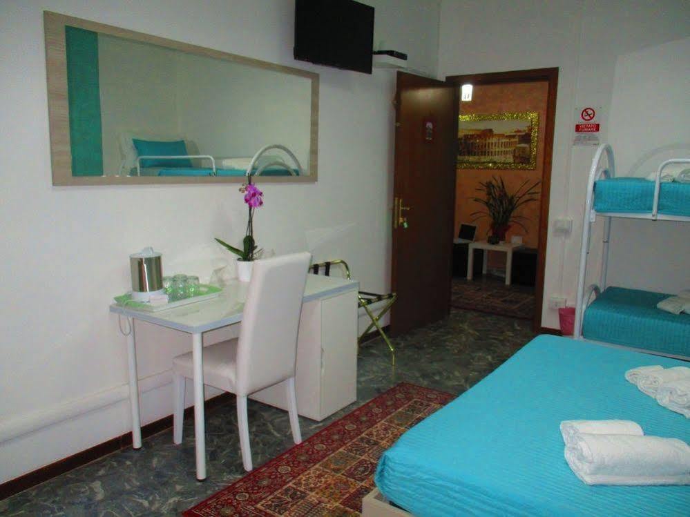Maxim Rooms Рим Екстер'єр фото