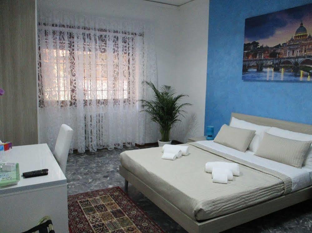 Maxim Rooms Рим Екстер'єр фото