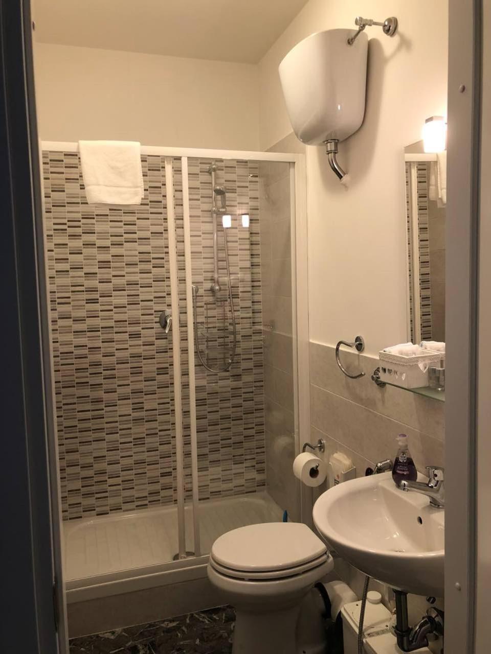 Maxim Rooms Рим Екстер'єр фото