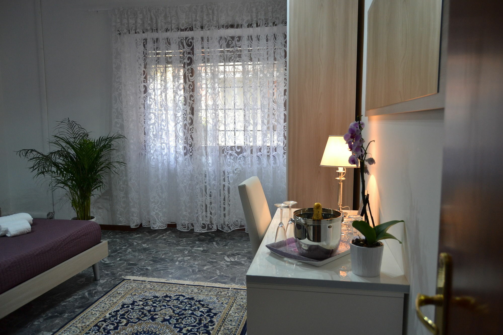 Maxim Rooms Рим Екстер'єр фото